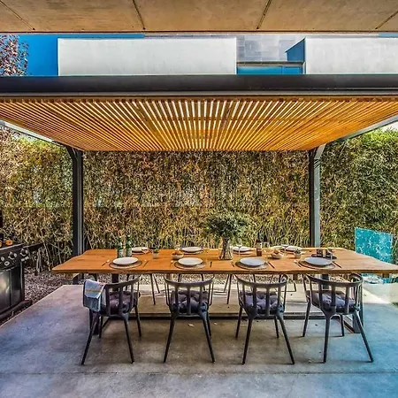 Villa Barcelona *