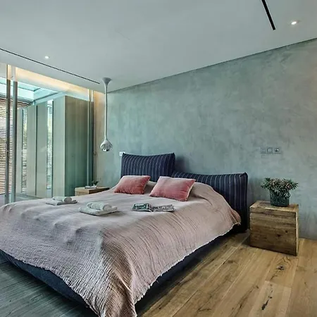Barcelona Villa *